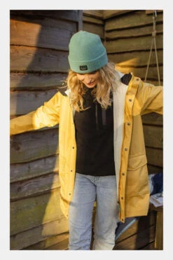 Passenger Womens Recycled Waterproof Jacket -Outdoor Clothing Store b11acb0208 2020 c