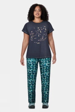 Weird Fish Womens Swirl Organic Graphic Tee -Outdoor Clothing Store b11bac0268 4444 v