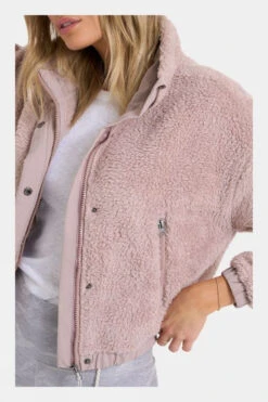 Vuori Womens Cozy Sherpa Jacket -Outdoor Clothing Store b11beb0259 6363 f