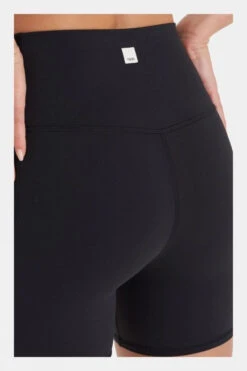 Vuori Womens Studio Pocket Shorts -Outdoor Clothing Store b11caa0151 7070 t