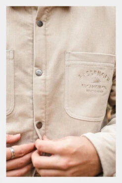 Passenger Mens Kodiak Sherpa Lined Cord Shirt -Outdoor Clothing Store b12bcb0160 7373 h