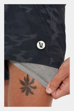 Vuori Mens Kore Running Shorts -Outdoor Clothing Store b12caa0207 7087 r