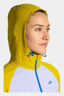 Brooks Womens Canopy Jacket -Outdoor Clothing Store c11ad90008 2040 q