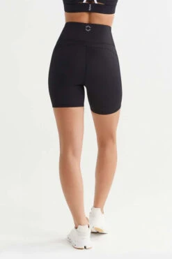 Lilybod Womens Willow Pocket Cycling Shorts -Outdoor Clothing Store c11caa0134 7070 d