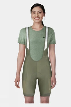 Fjallraven Womens Adventure Bib Shorts 8 Fjallraven Womens Adventure Bib Shorts -Outdoor Clothing Store d11gca0006 5151 t