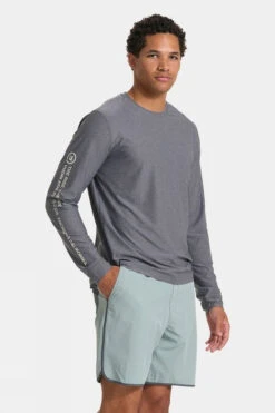 Vuori Mens Uluwatu 23 Long Sleeve T-Shirt -Outdoor Clothing Store f12bac0041 7287 c